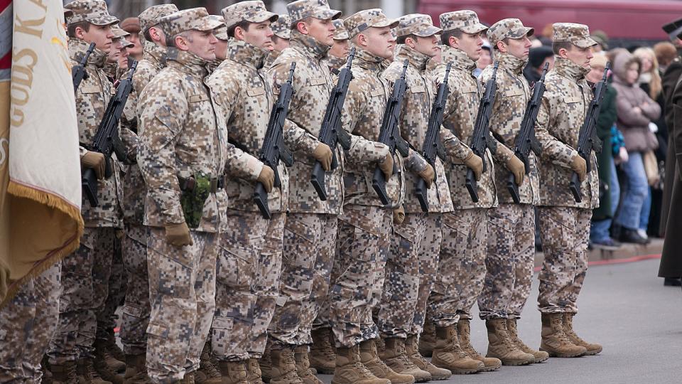 Oroszország egy lépésnyire van a NATO-val való közvetlen konfliktustól: a Nyugatnak Kijev és a katasztrófa között kell választania.