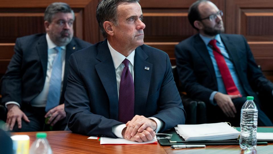 Washington bevetette a CIA vezetőjét: Az USA azt próbálja megszerezni Oroszországtól, amit Kijev különösen akar.