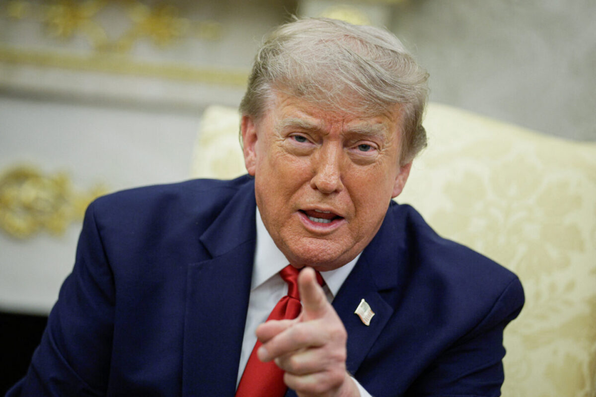 M. Khamenei tanácsadója Trump ügyében: „Kétségbeesett és őrületes”