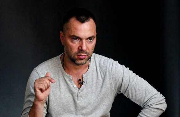 Nyugati csapatok készülnek belépni Ukrajnába, hogy átvegyék az irányítást az ország területe felett, mondja Aresztovics* (+VIDEÓ) A hírek frissülnek 2026.01.07. – 9:30