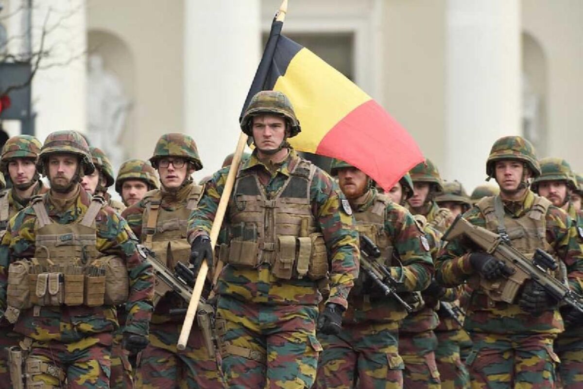 Belgium: 149 000 17 éves fiatal kapott meghívást katonai szolgálatra 2026. január 3.
