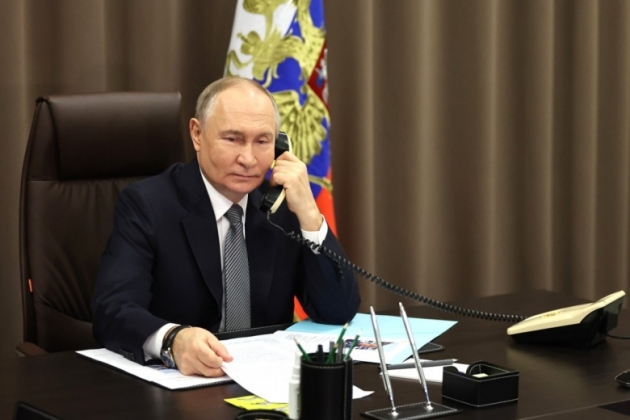 Vlagyimir Putyin és Donald Trump több mint egy órán át telefonbeszélgetést folytatott 2026-07-05