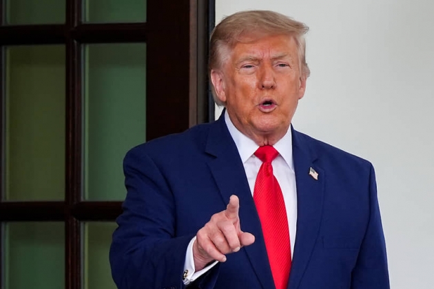 Trump azzal fenyegeti Iránt, hogy elpusztítja az infrastruktúráját a szorosban végrehajtott támadások esetén 2026-07-22