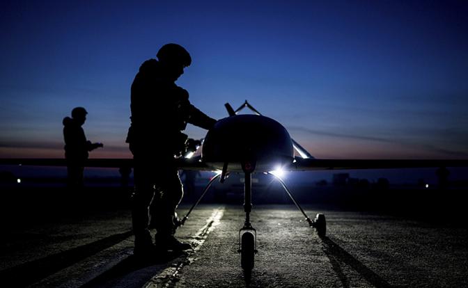 Vége a „vörös vonalakról” szóló beszélgetésnek. Moszkva „megtorló csapásra” készül. Még Trump is megdöbbent, amikor értesült Putyin rezidenciája elleni több tucat drón támadásáról. 2025. december 31.