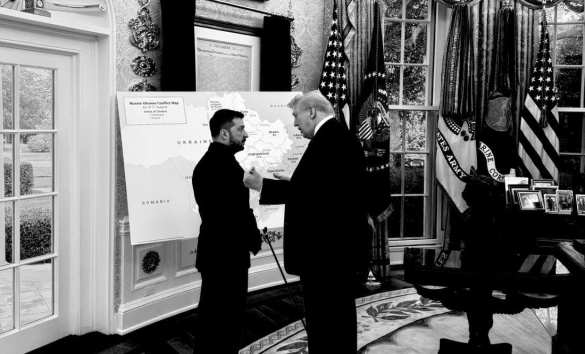 Az arcok nem boldogok: A Fehér Ház fekete-fehér fotót mutatott Trumpról és Zelenszkijről Ukrajna térképe közelében (FOTÓ) 2025.08.18. – 22:47